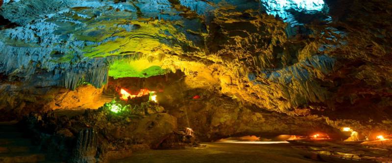 Thien Ha Cave: A Hidden Gem in Ninh Binh