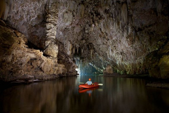 phong Nha kayaking tour