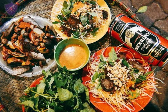 Hanoi street food tours