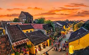 HIGHLIGHTS OF NORTHERN AND CENTRAL VIETNAM